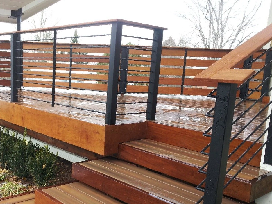 Dış mekanda yağ ile güçlendirilmiş demir üstü küpeşte modeli